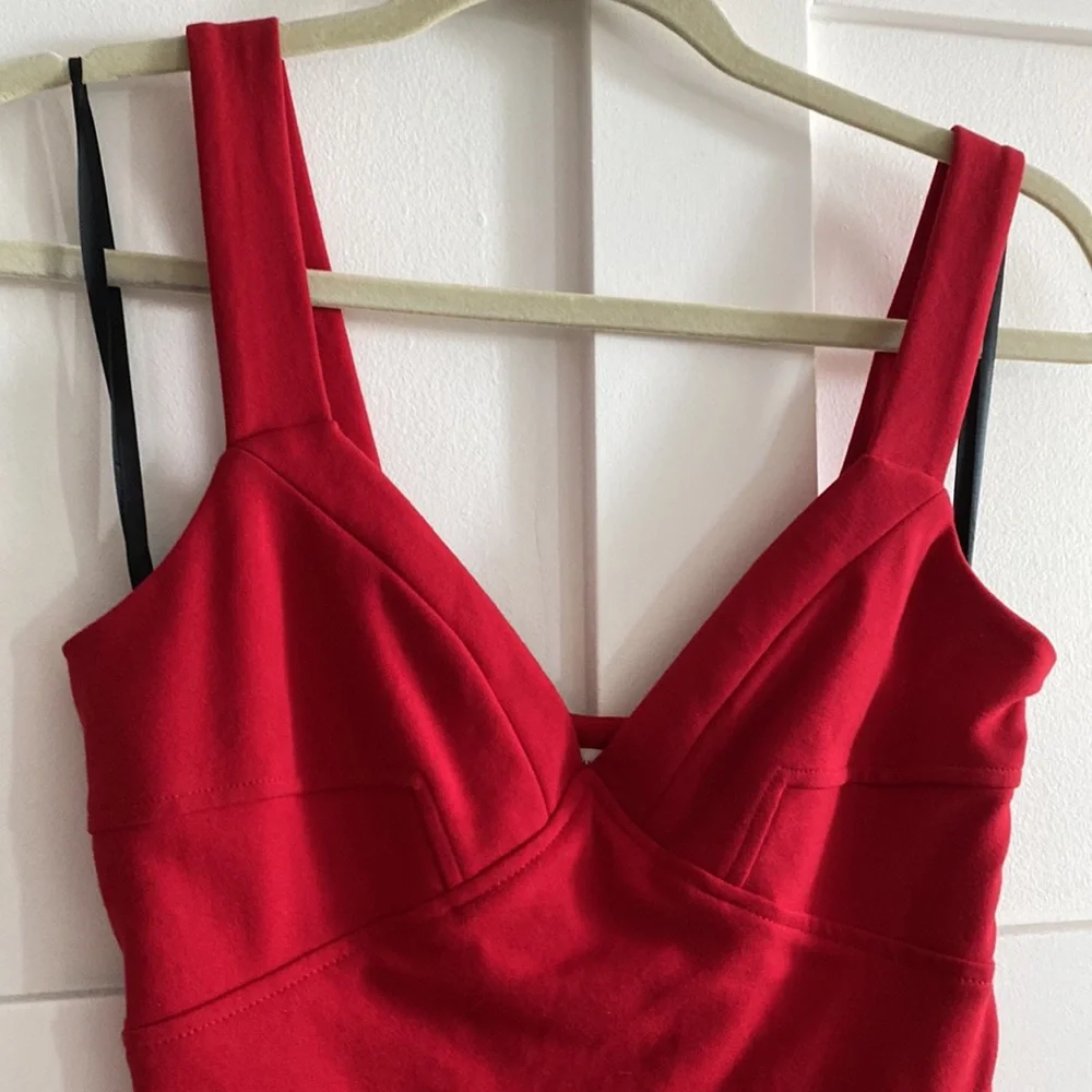 Red Diane von Furstenberg sheath dress, size 4 - Picture 3 of 7